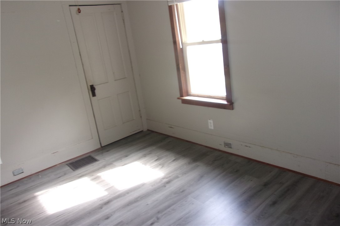 107 Jefferson Street Amsterdam OH 43903