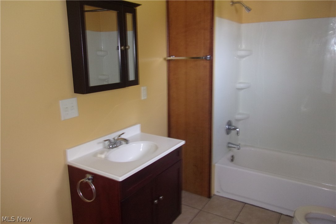 107 Jefferson Street Amsterdam OH 43903
