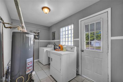 4046 W 143rd Street Cleveland OH 44135