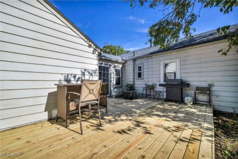 4046 W 143rd Street Cleveland OH 44135