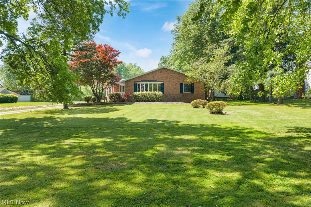 568 W Nimisila Road Akron OH 44319