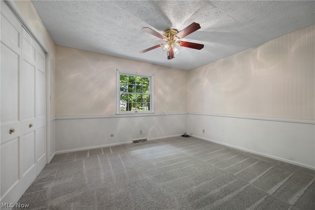 568 W Nimisila Road Akron OH 44319