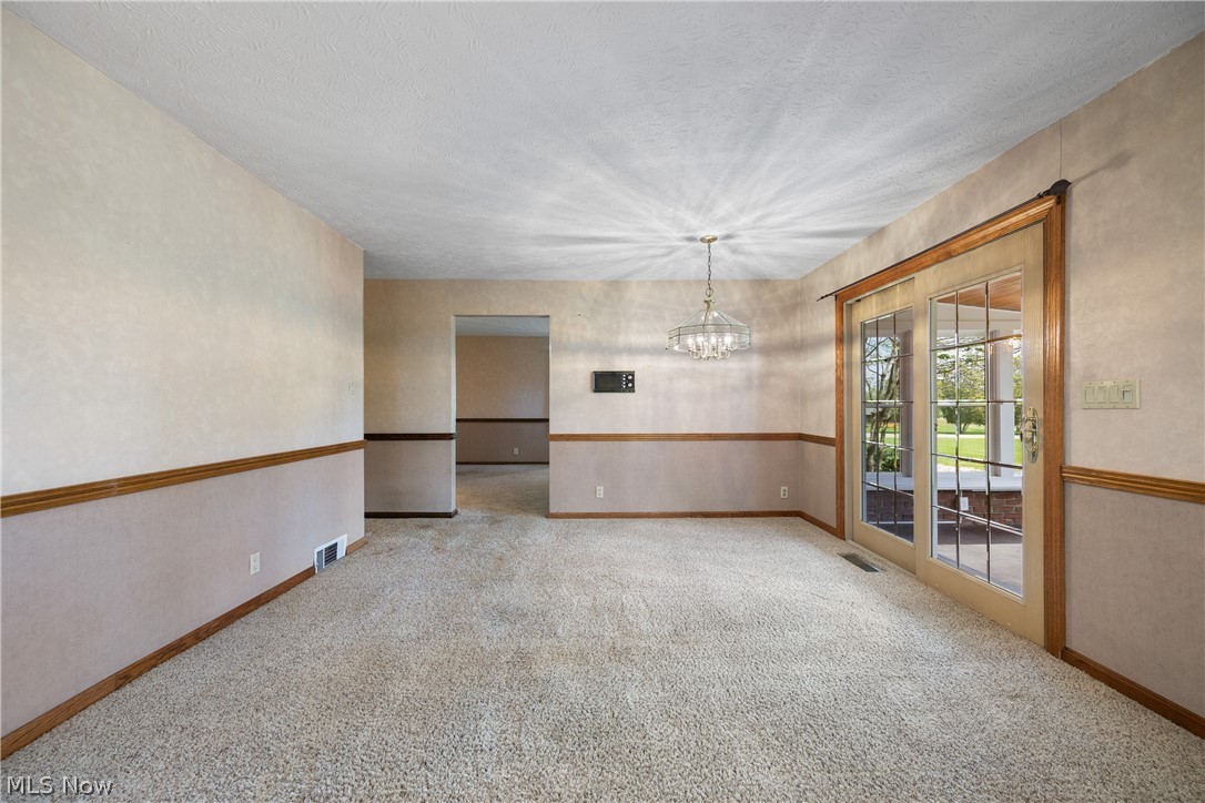 568 W Nimisila Road Akron OH 44319
