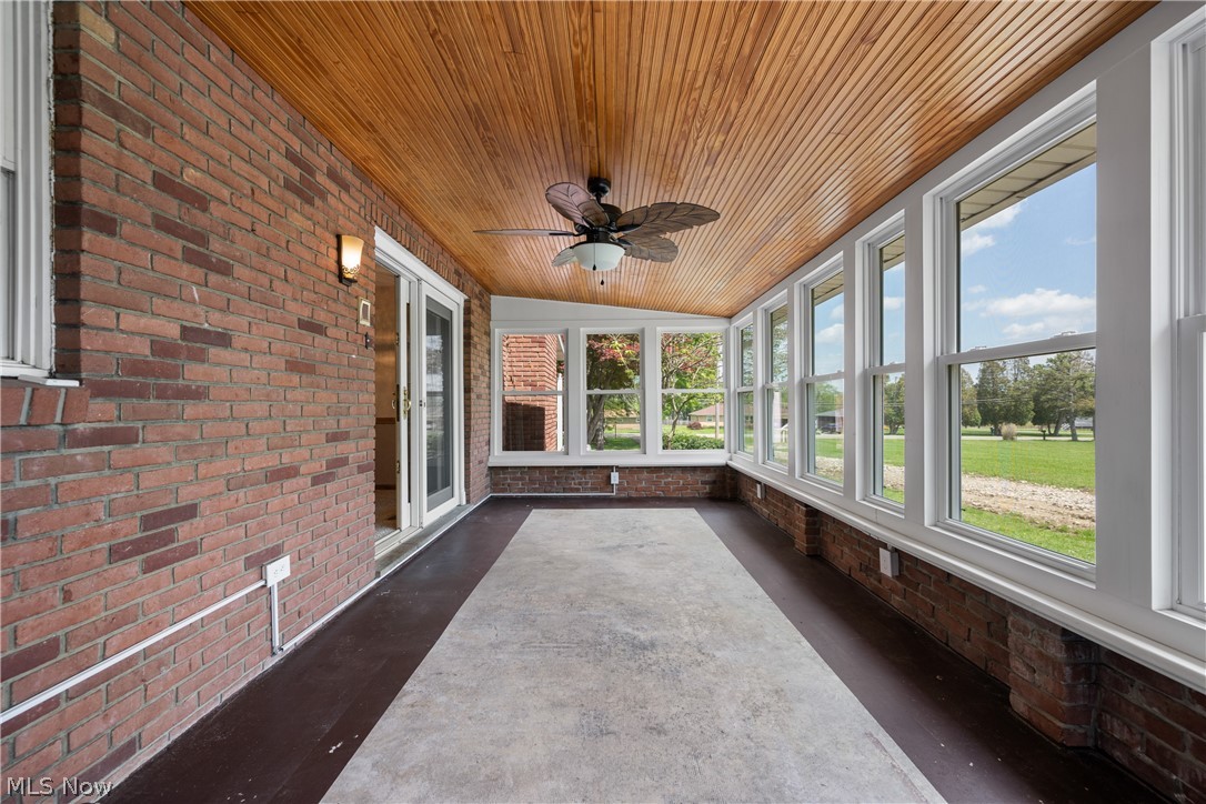 568 W Nimisila Road Akron OH 44319