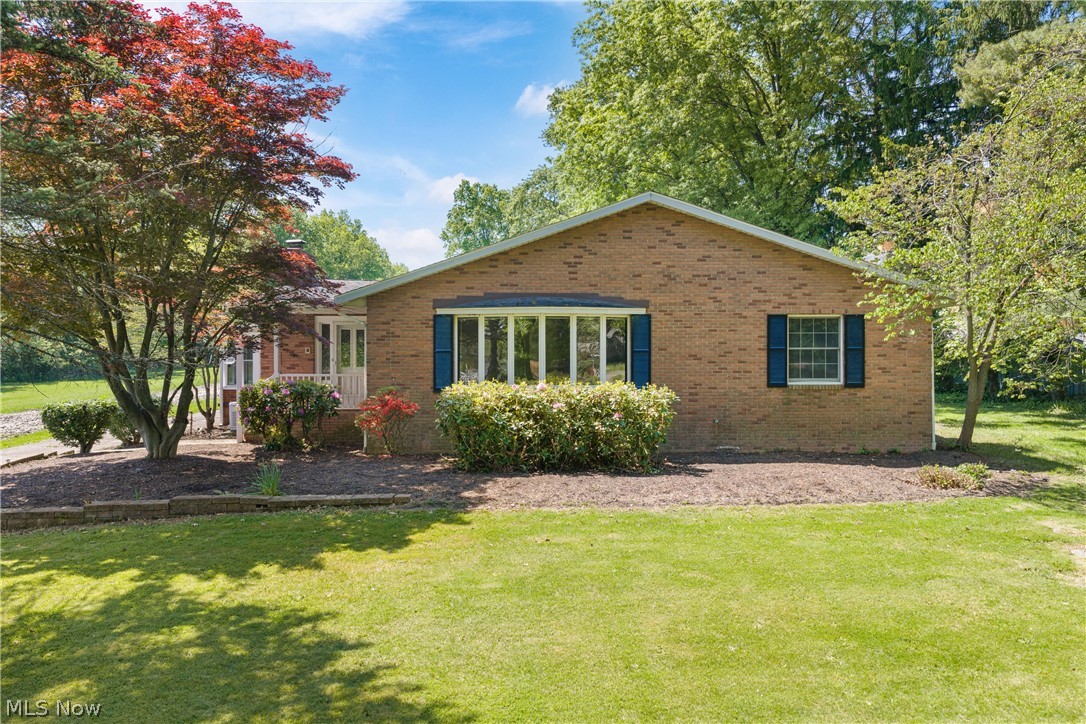 568 W Nimisila Road Akron OH 44319