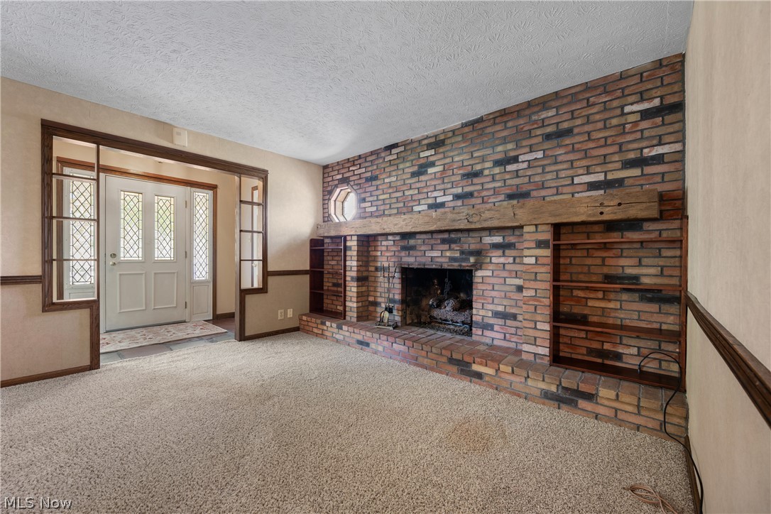 568 W Nimisila Road Akron OH 44319