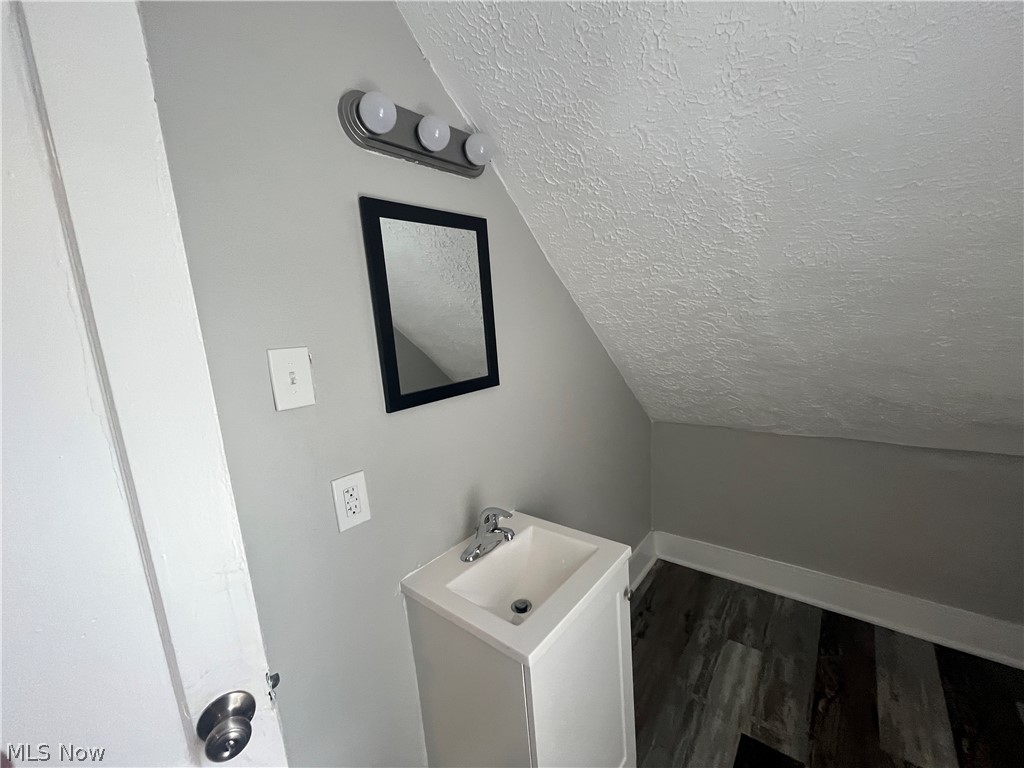 3551 W 67th Street Cleveland OH 44102
