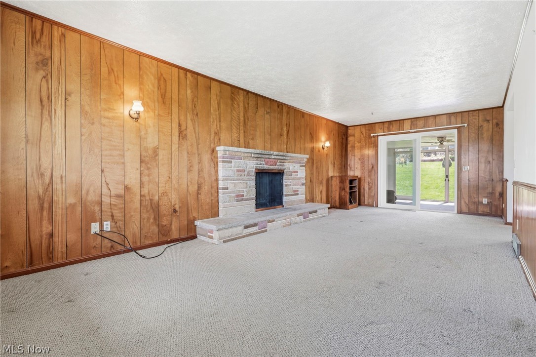 2430 Easton Street NE Canton OH 44721