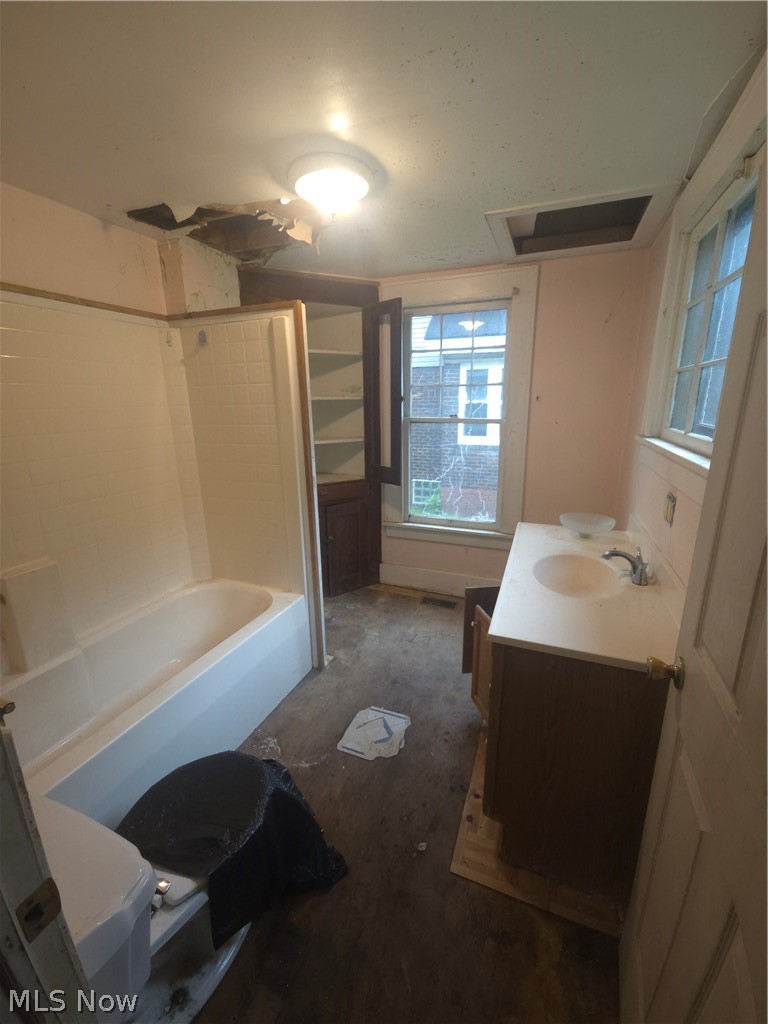 105 W Ely Street Alliance OH 44601