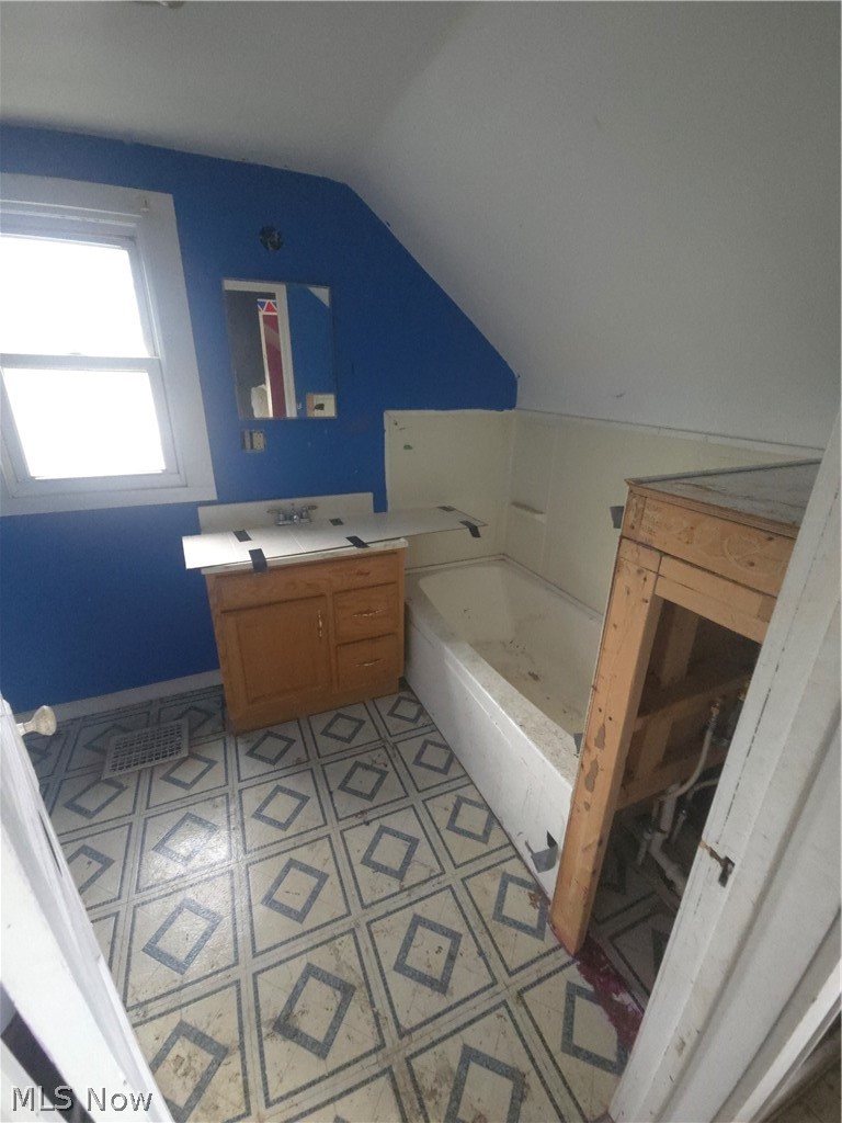 105 W Ely Street Alliance OH 44601