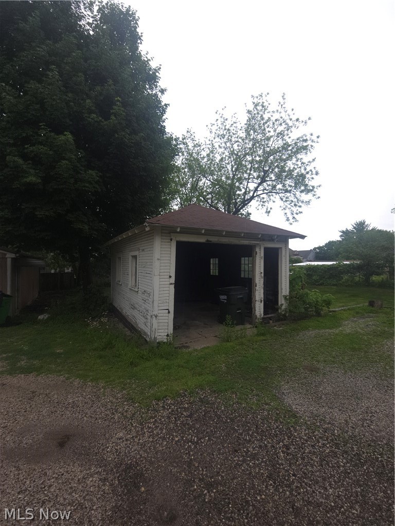105 W Ely Street Alliance OH 44601