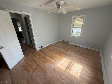 871 E 232nd Street Euclid OH 44123