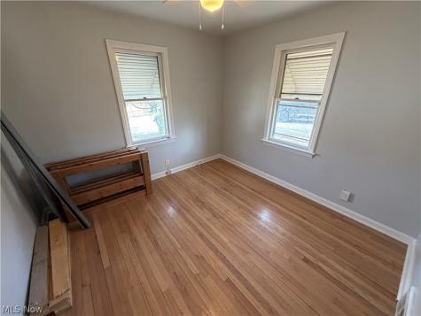871 E 232nd Street Euclid OH 44123