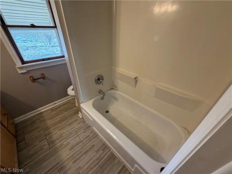 871 E 232nd Street Euclid OH 44123