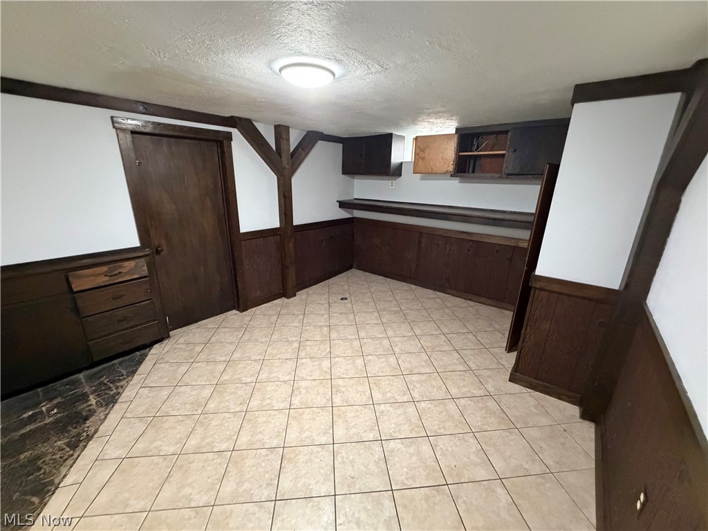 871 E 232nd Street Euclid OH 44123