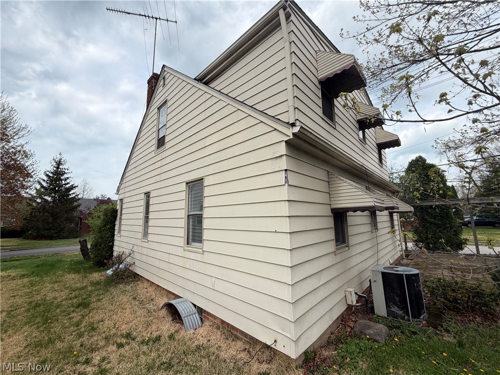 871 E 232nd Street Euclid OH 44123