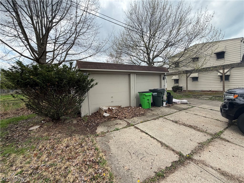 871 E 232nd Street Euclid OH 44123