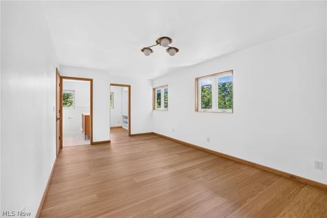 3866 Woodthrush Road Akron OH 44333