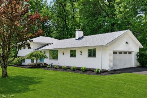 3866 Woodthrush Road Akron OH 44333