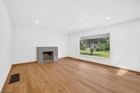 3866 Woodthrush Road Akron OH 44333