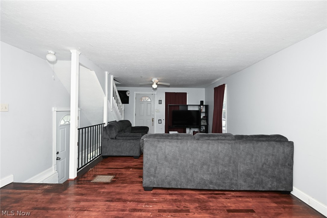 1147 Mcintosh Avenue Akron OH 44314