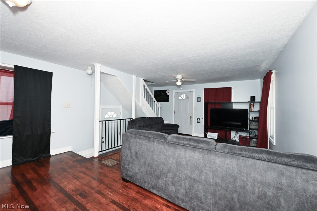 1147 Mcintosh Avenue Akron OH 44314