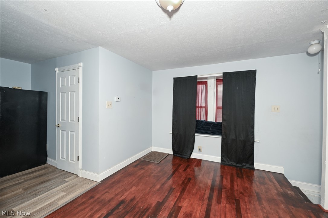 1147 Mcintosh Avenue Akron OH 44314