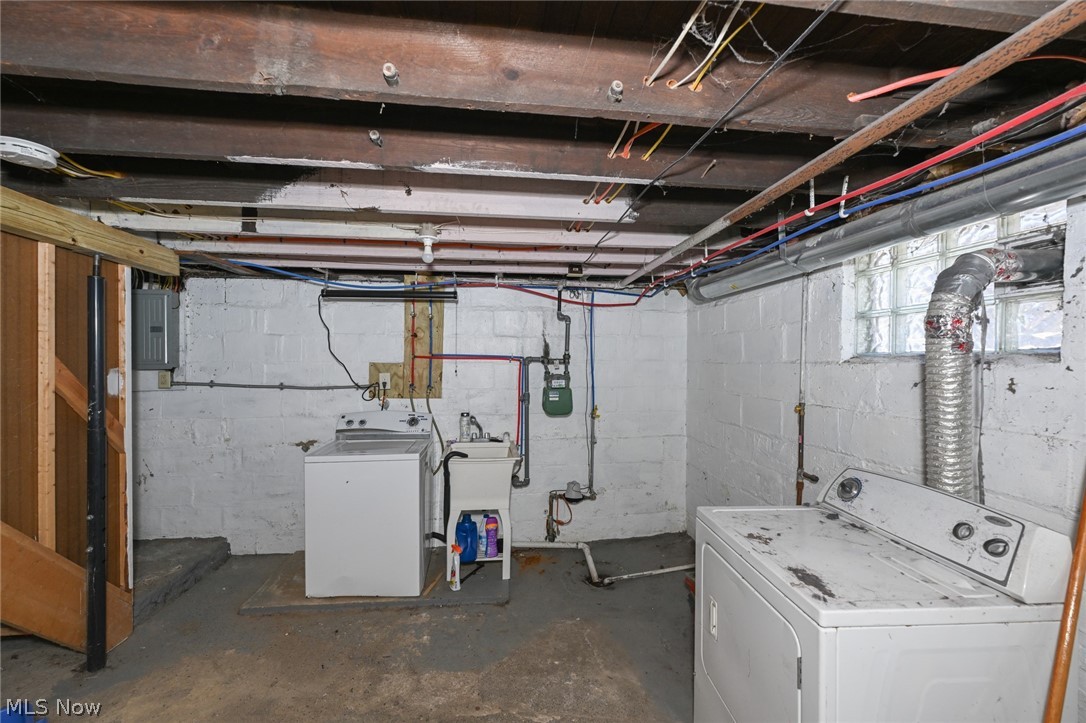 1147 Mcintosh Avenue Akron OH 44314