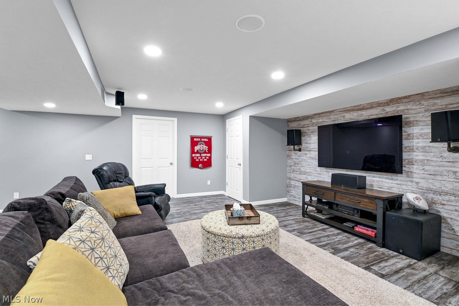 1687 Pine Drive Avon OH 44011