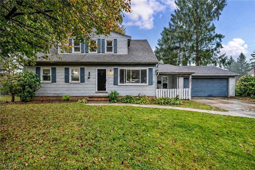 6981 Elmwood Drive Solon OH 44139