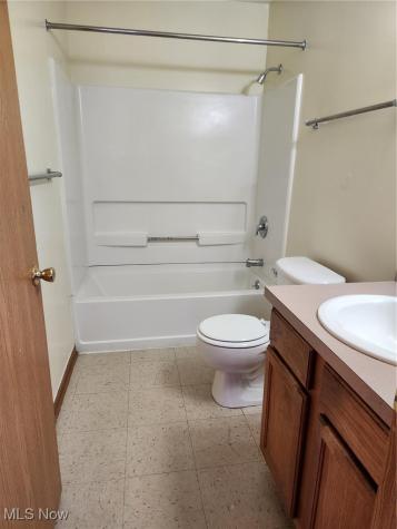 2954 Megan Circle Youngstown OH 44505