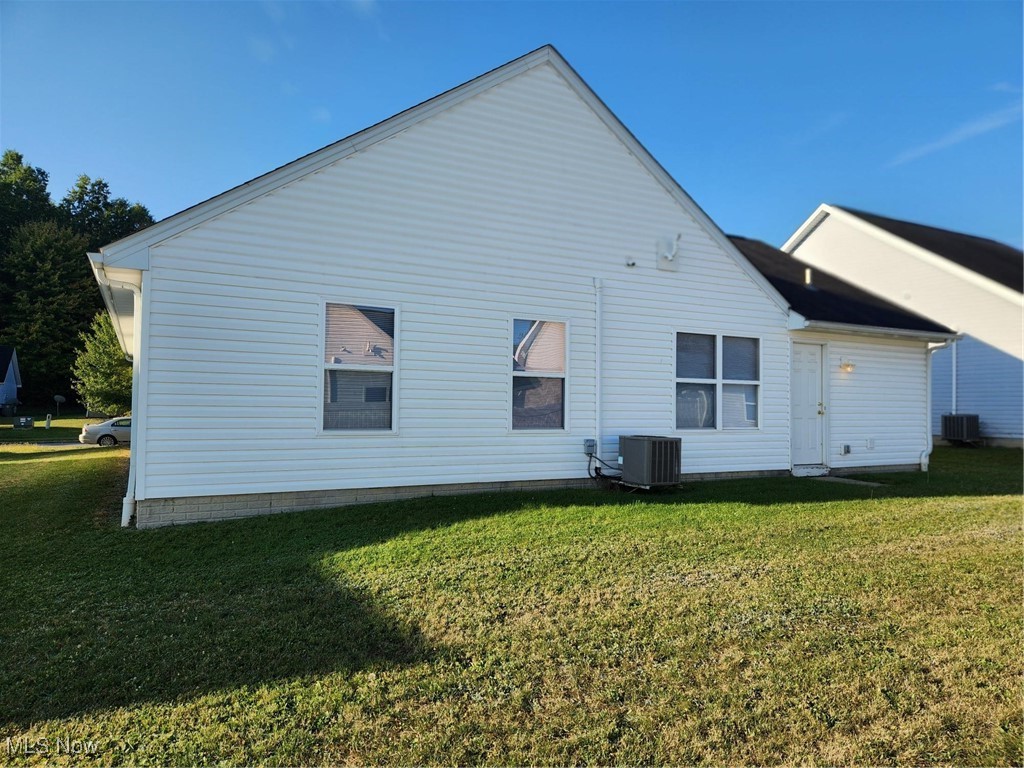 2954 Megan Circle Youngstown OH 44505