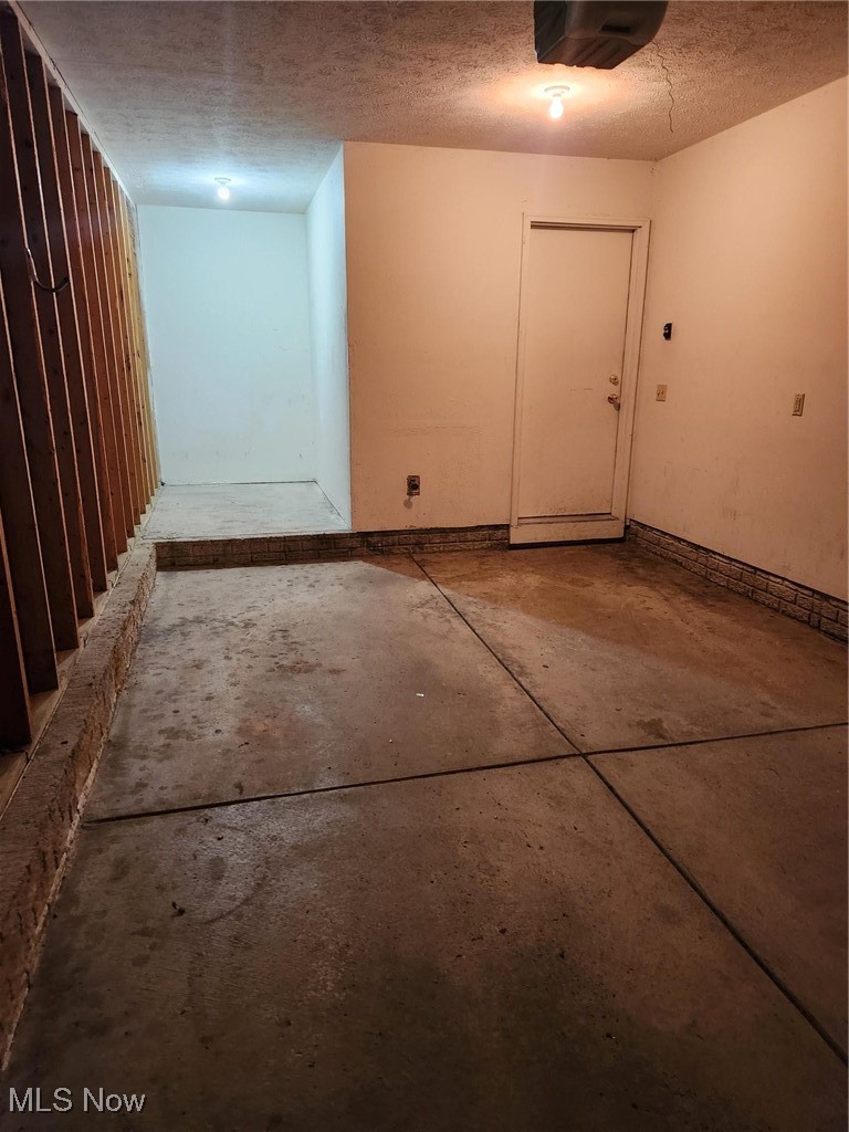2954 Megan Circle Youngstown OH 44505