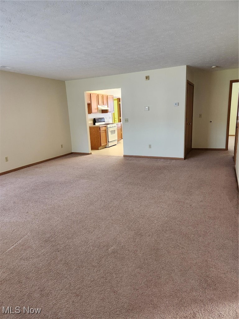 2954 Megan Circle Youngstown OH 44505