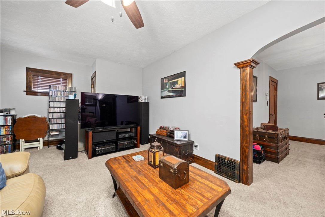3569 Warren Road Cleveland OH 44111