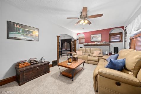 3569 Warren Road Cleveland OH 44111