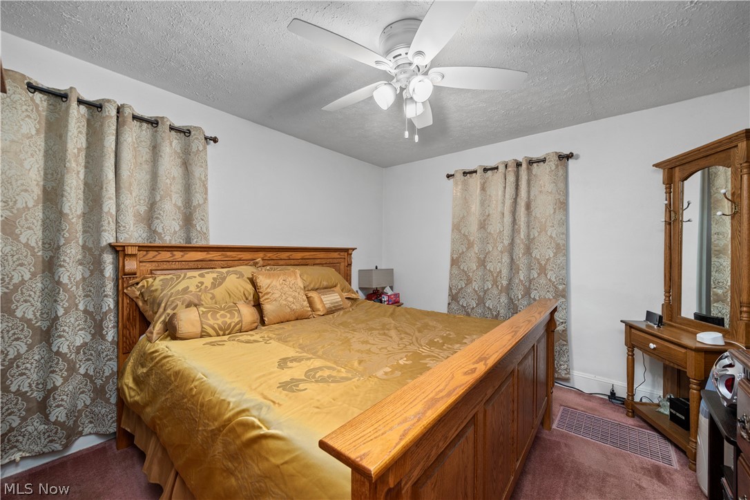 3569 Warren Road Cleveland OH 44111