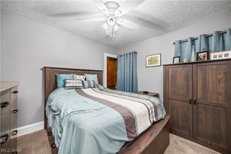 3569 Warren Road Cleveland OH 44111