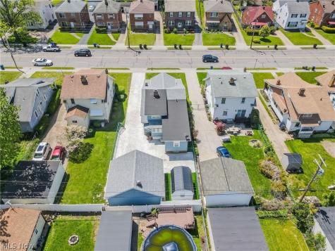 3569 Warren Road Cleveland OH 44111