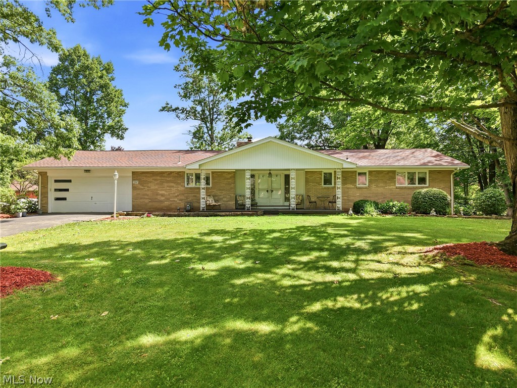 7207 Lee Road NE Brookfield OH 44403