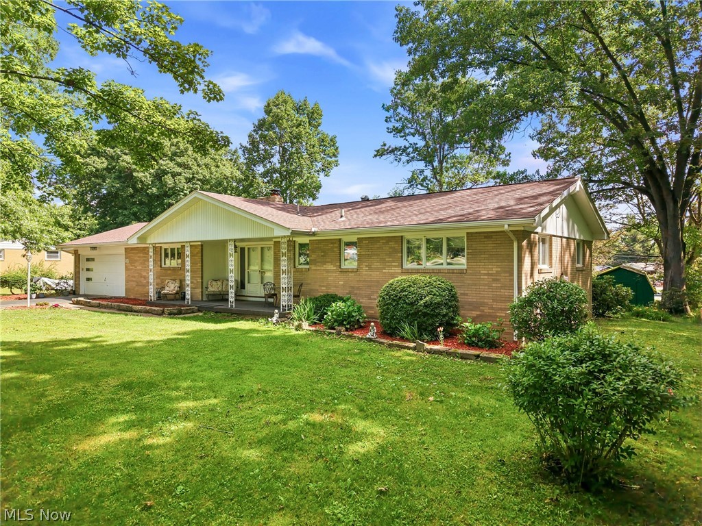 7207 Lee Road NE Brookfield OH 44403