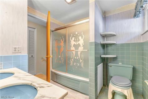 4321 Danberry Drive North Olmsted OH 44070