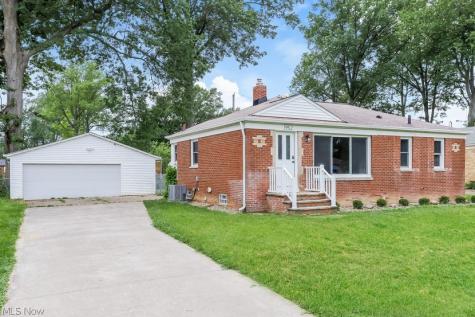 1952 Miriam Avenue Avon OH 44011