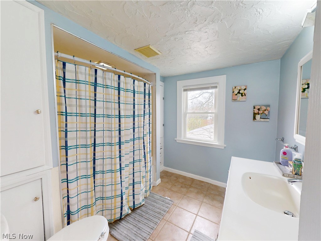 5162 Oakmont Drive Lyndhurst OH 44124