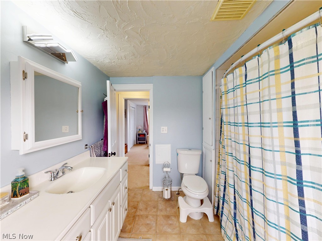 5162 Oakmont Drive Lyndhurst OH 44124