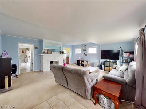 5162 Oakmont Drive Lyndhurst OH 44124