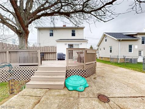 5162 Oakmont Drive Lyndhurst OH 44124