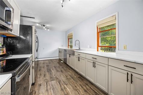 974 Skyland Drive Macedonia OH 44056