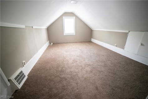 1945 Staunton Road Cleveland Heights OH 44118