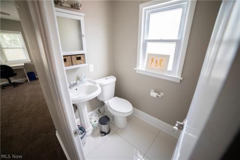 1945 Staunton Road Cleveland Heights OH 44118